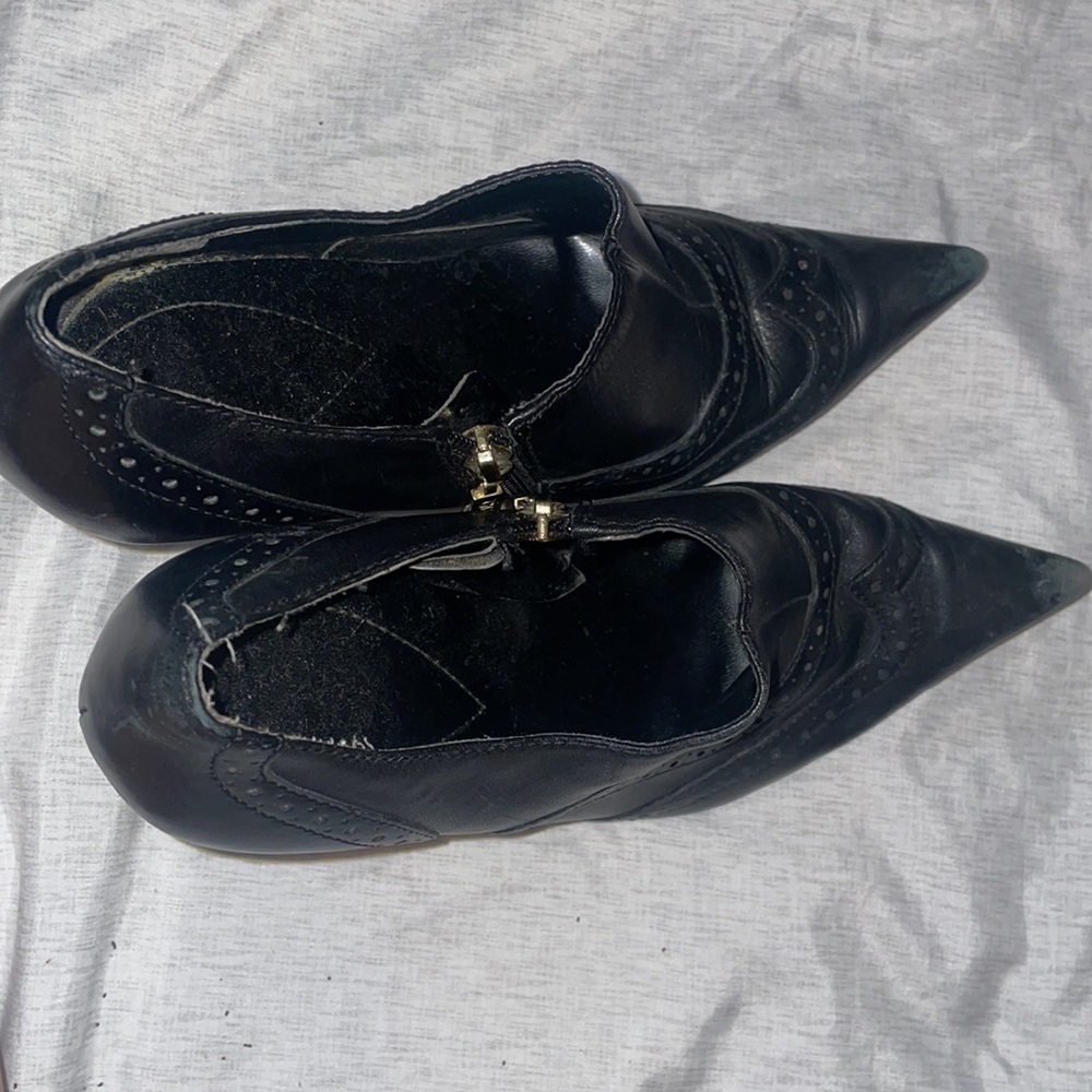 GUESS Heels - Picture 6 of 9